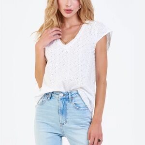 NWT Dear John Denim Yanis  Eyelet Embroidery Top White Chevron Size M
